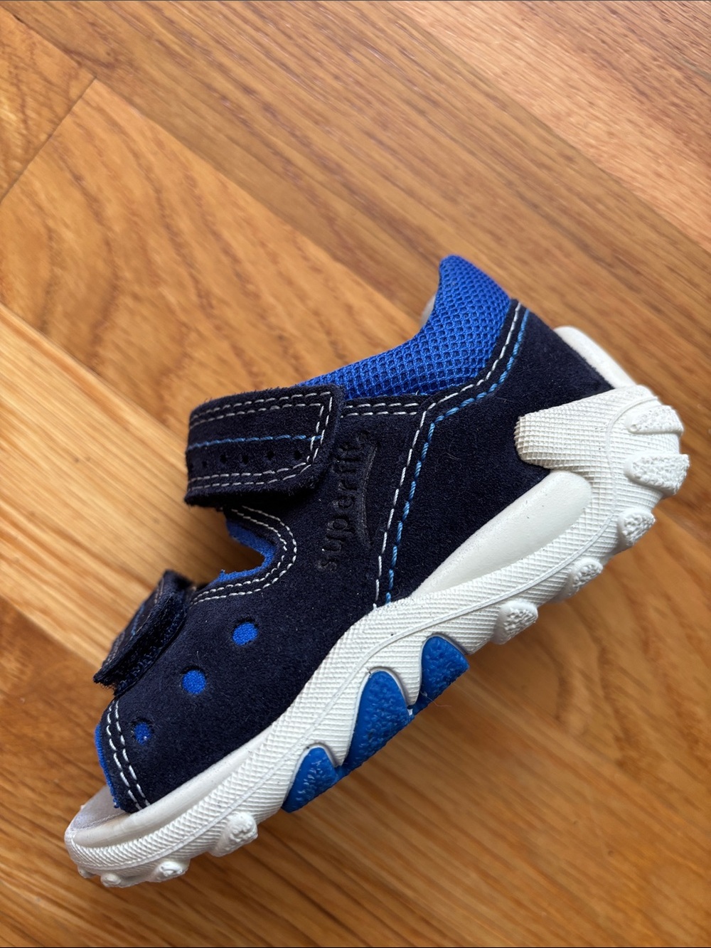 Size 5-6 NWT Toddler Superfit Sandals - Picture 4 of 10